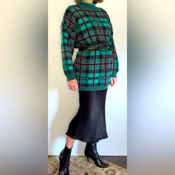 Vintage 80’s STEFANO oversized plaid sweater - Picture 2 of 13